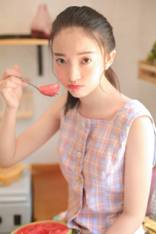 闺蜜张开腿让我爽了一夜