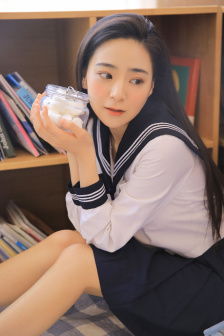 国色天香精品卡一卡2卡三卡4