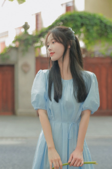 美丽的女邻居